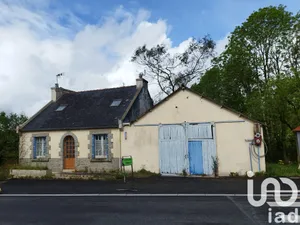 Village house in Brasparts (29190)