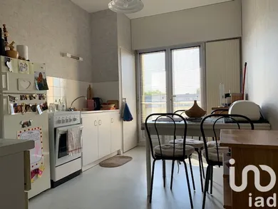 Apartment at La Roche-sur-Yon (85000) — 8/14