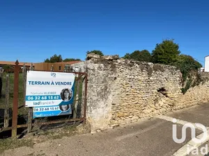 Terrain à bâtir à Sainte-Radégonde-des-Noyers (85450)