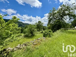 Land at Vesseaux (07200)