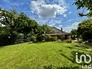 Detached house at Longpont-sur-Orge (91310)