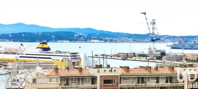Appartement à TOULON (83000)