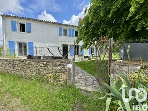 Maison de campagne à Bazoges-en-Pareds (85390)
