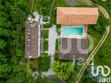 Domain at Vouthon (16220)