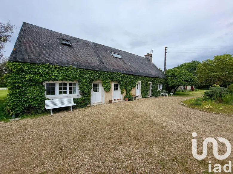 Maison 5 pièces 147 m² · à Marcilly-sur-Maulne · 147 m² · 300 000 €