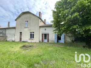 Maison à Clussais-la-Pommeraie (79190)