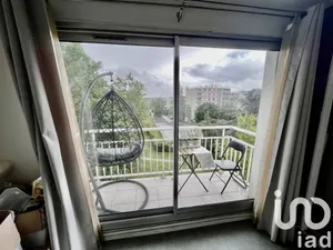 Apartment at Fresnes (94260)