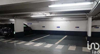 Parking at Paris (75002)
