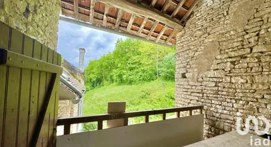 Maison de campagne à Vermenton (89270)