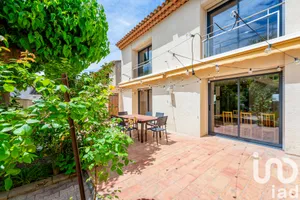 Traditional house at Pertuis (84120)