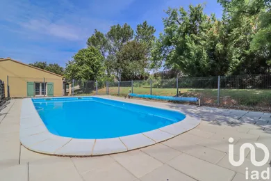 House at Rians (83560)