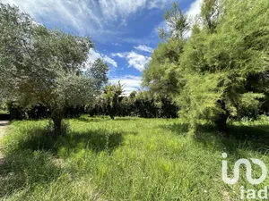 Building plot at Cadenet (84160)