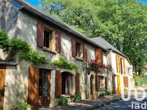 Village house at La Cassagne (24120)