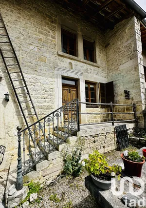 Maison traditionnelle à Challes-la-Montagne (01450)
