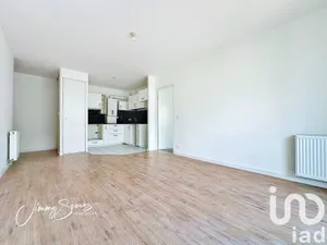 Apartment at LA QUEUE-EN-BRIE (94510)