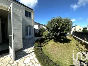 Maison traditionnelle à Villebernier (49400)