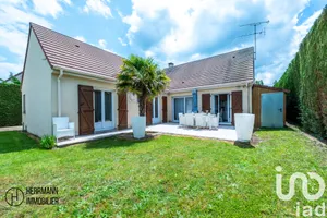 Traditional house at Houdan (78550)