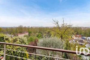 Townhouse at SAINT-MAURICE (94410)