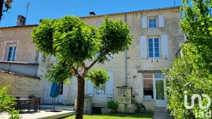 Maison de ville à Rouillac (16170)