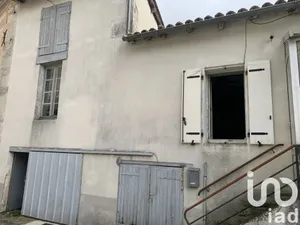 Maison à Montboyer (16620)