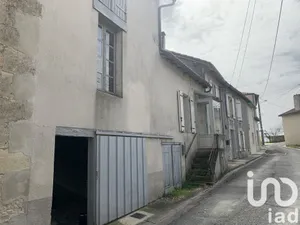Maison à Montboyer (16620)