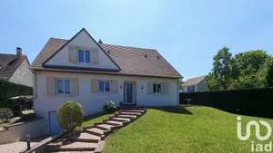 Traditional house at Champs-sur-Marne (77420)