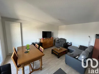 Apartment in Saint-Avé (56890)