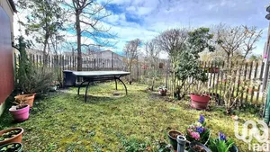 Apartment in Saint-Médard-en-Jalles (33160)