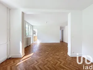 Apartment at CHAVILLE (92370)