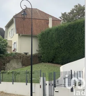 Traditional house at Le Pecq (78230)