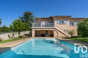 House at Neyron (01700)
