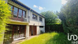 Traditional house at Noisy-le-Sec (93130)
