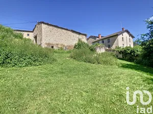 Maison de campagne à Domaize (63520)