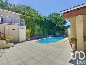 Maison à Marseille (13016)