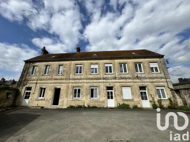 Building at Mortrée (61570)