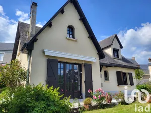House at Sillé-le-Guillaume (72140)