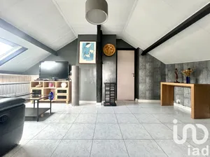 Apartment at Villecresnes (94440)