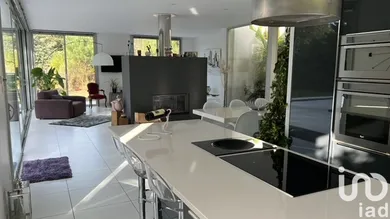 Architectural house in Pessac (33600)