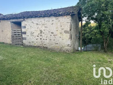 Terrain à bâtir à Saurais (79200) — 7/12