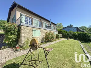 Traditional house in MONTAIGUT-LE-BLANC (63320)