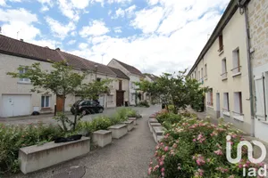 House at Éragny (95610)