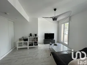 Apartment at Saint-Ouen-sur-Seine (93400)