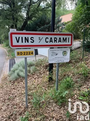 Terrain à bâtir à Vins-sur-Caramy (83170)