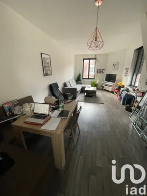 Apartment in Croix (59170)