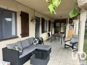 Apartment at Saint-Paul (97411)