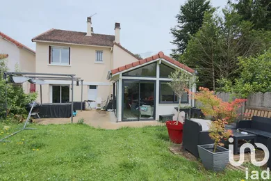 House at Ézanville (95460)