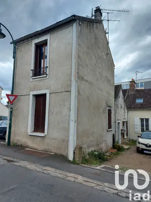 Building at Champagne-sur-Seine (77430)