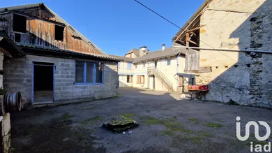 Building at Bruges-Capbis-Mifaget (64800) — 5/17