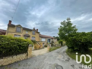 Maison de campagne à sagelat (24170)