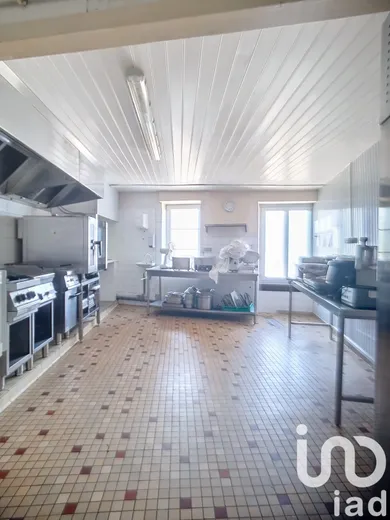 Immeuble à Essarts en Bocage (85140)